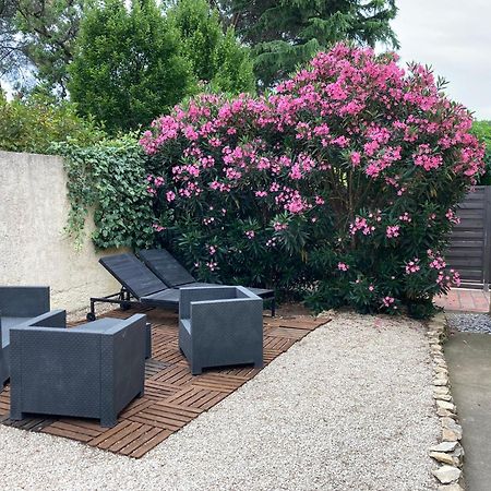 Au Coeur De La Pinede De 1 A 4 Personnes Villa Langlade Eksteriør billede